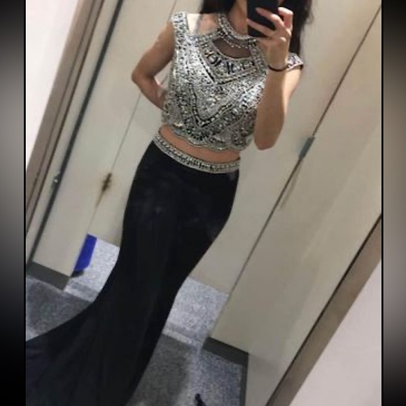 Heavy Crystal stonework two piece black prom dress size 10 - Picture 1 of 8